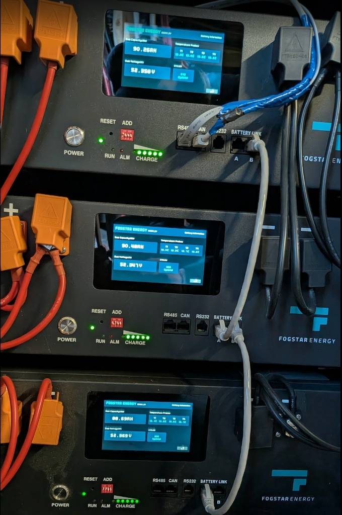 BMS screenshot showing 10% capacity degradation after 33 months and 500-600 cycles